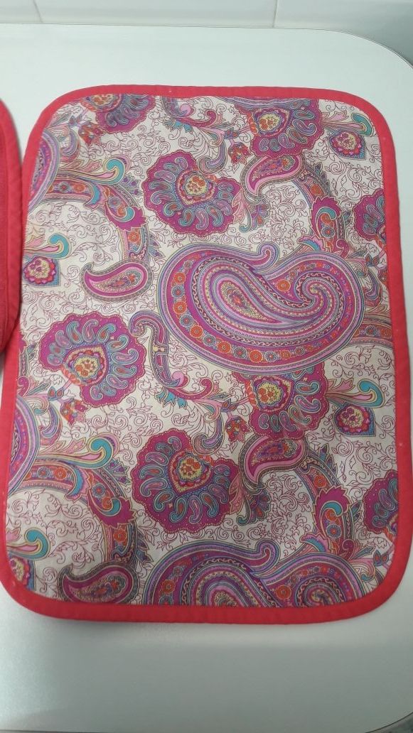 Manteles individuales y bolsa pan