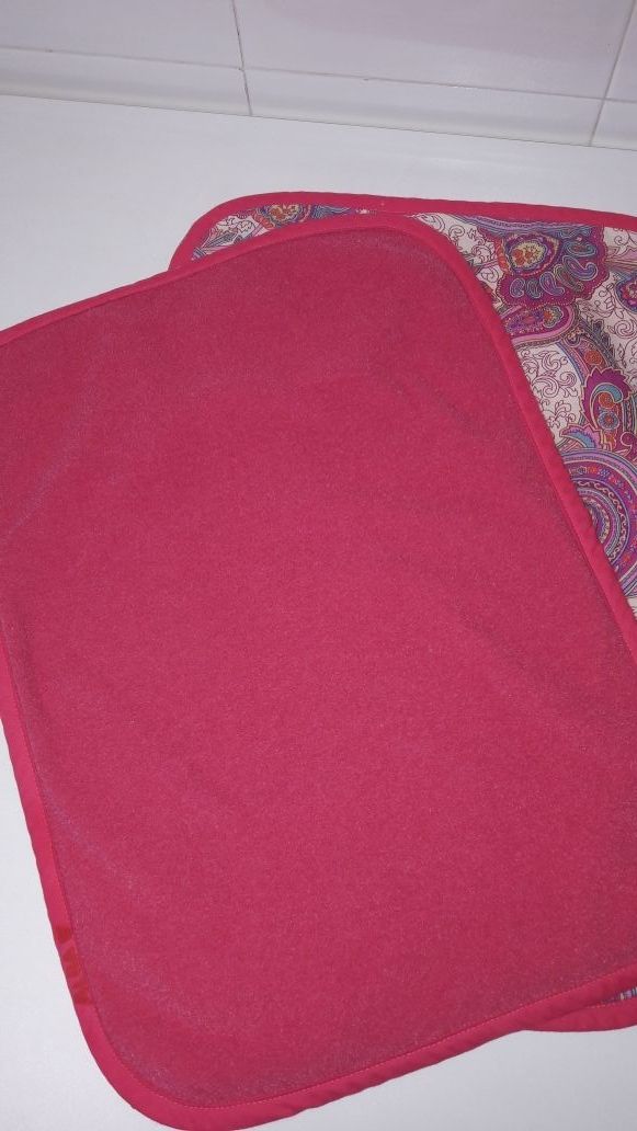 Manteles individuales y bolsa pan