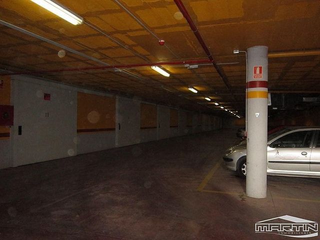 Garaje en venta en Lucena por 6.000 € en Los Santos en WALLAPOP