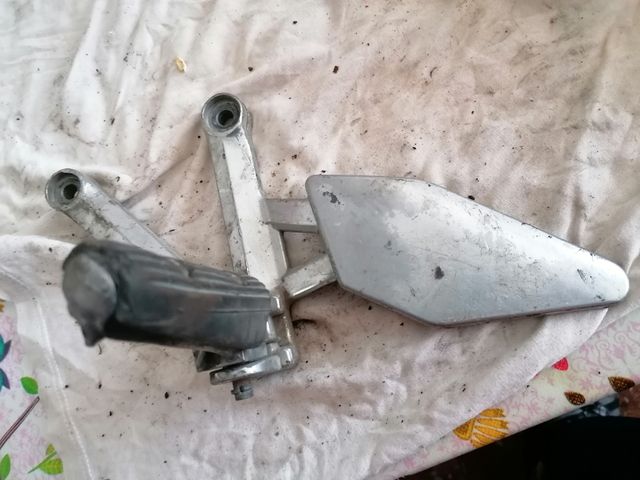 Estribera yamaha tzr