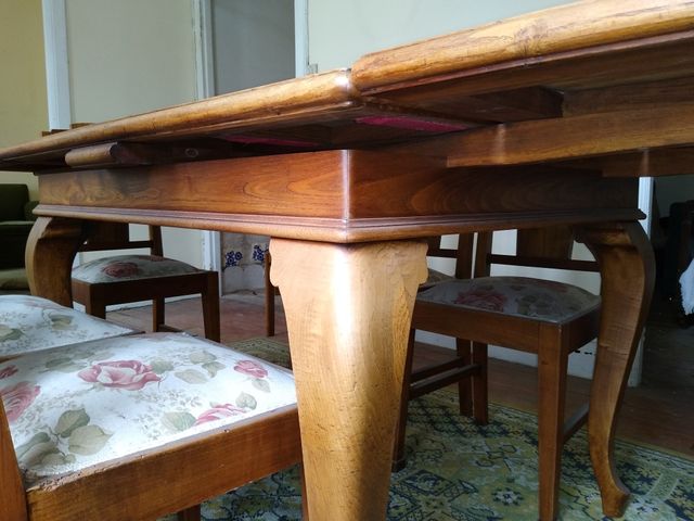 Conjunto de mesa y sillas, madera maciza