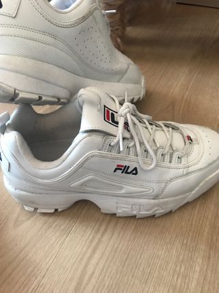 zapatillas fila puestas