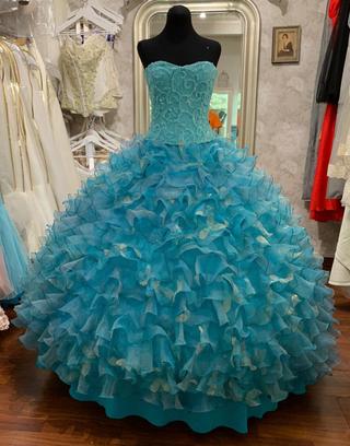 ALQUILER Vestido Quinceañera
