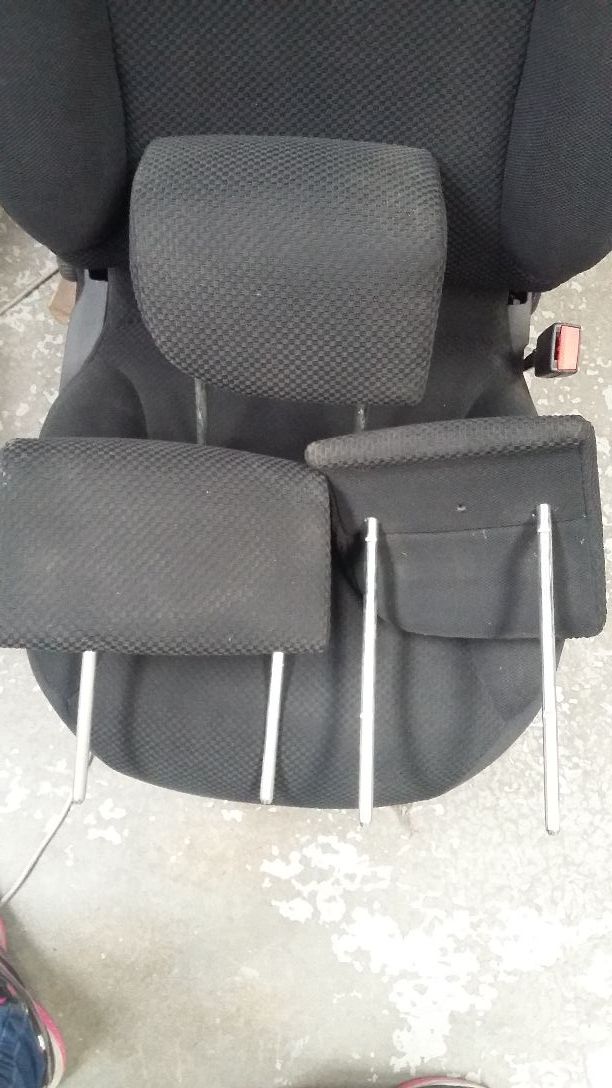 asientos plástico y cinturón Fiat stilo