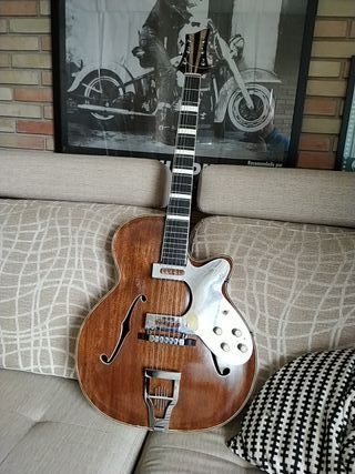 Guitarra antigua jazz Anselmo Solar González de segunda mano por 600 EUR en  Seixo en WALLAPOP