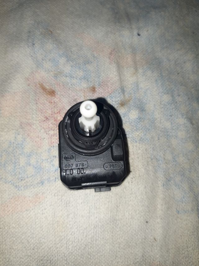 🚘 Fendinebbia, servomotore Volkswagen Golf IV, Bora