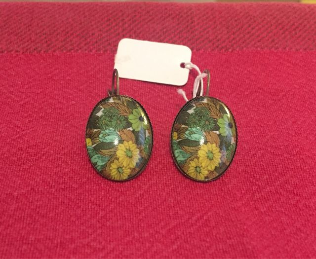 Pendientes florales