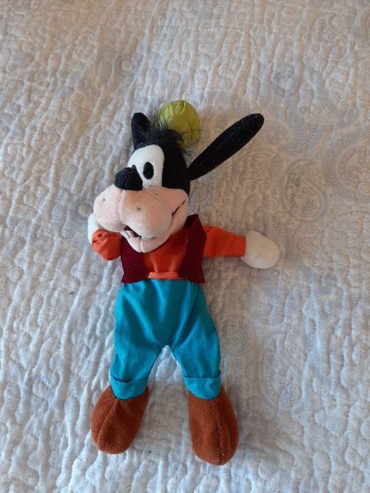 Disney . muñeco bandito .