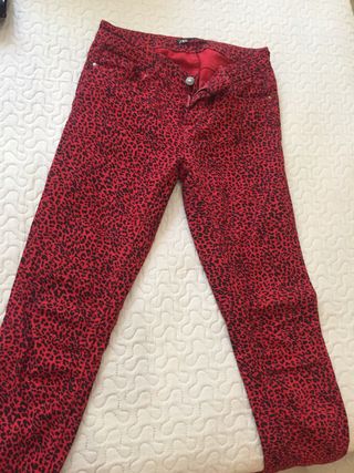 توقع حصانة مراسلة pantalon leopardo rojo zara - onburningpages.com