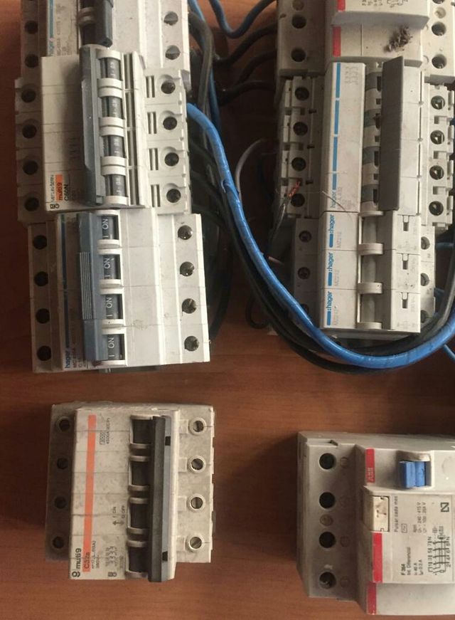 MATERIAL ELECTRICO Y VARIOS