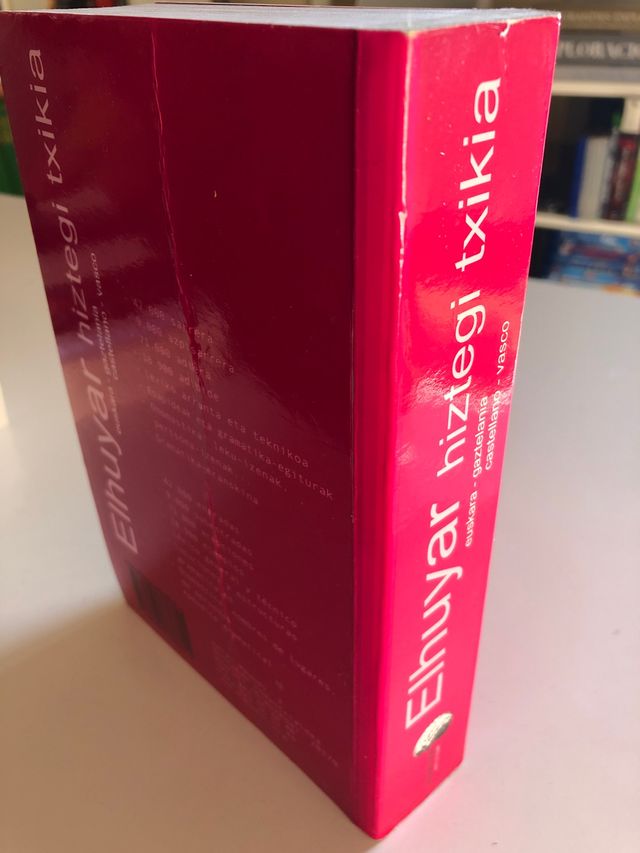 Elhuyar hiztegi txikia diccionario euskera.