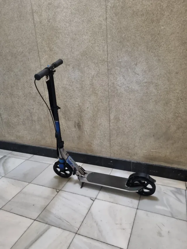 Patinete Oxelo Mid 9 con freno y pata