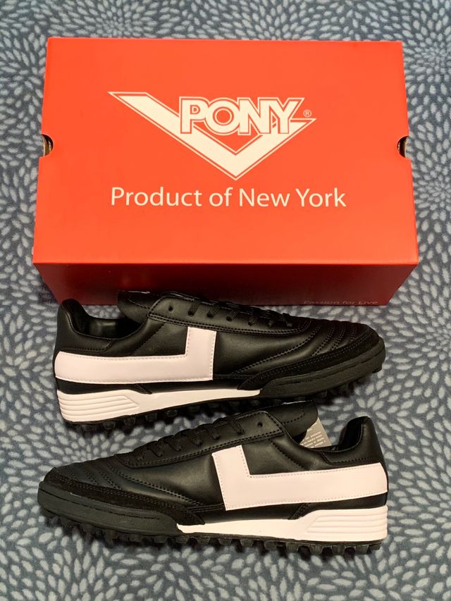 BOTAS TURF NEGRO/BLANCO PONY