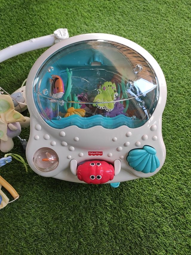 Quitamiedos giratorio musical FISHER PRICE