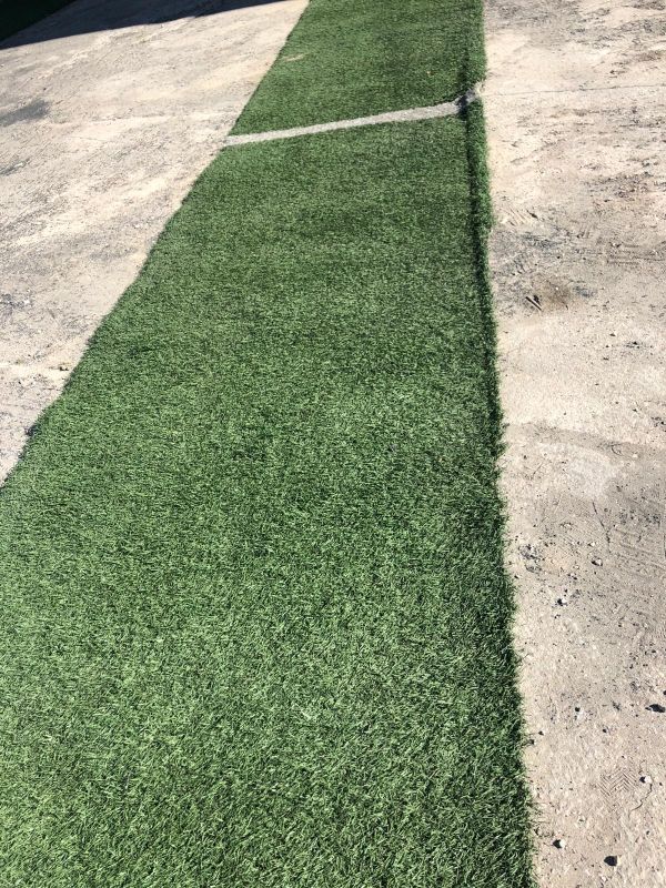 Césped artificial retirado de campos de futbol de segunda mano por 4