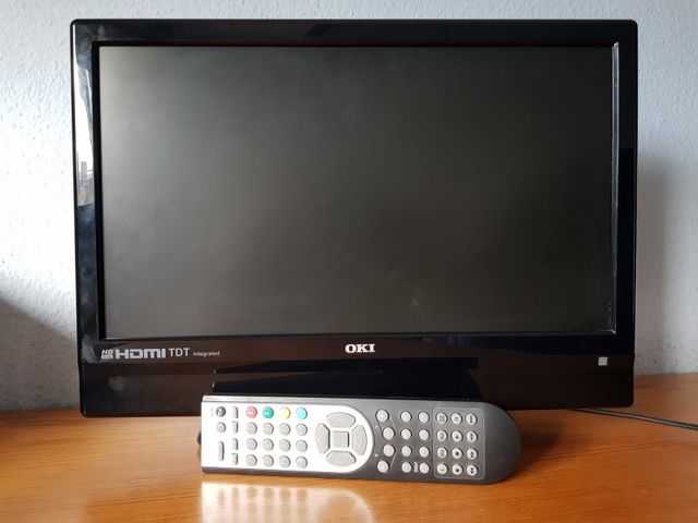 TELEVISOR COLOR 12 PULGADAS CON DVD