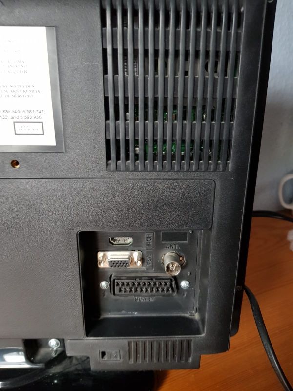 TELEVISOR COLOR 12 PULGADAS CON DVD