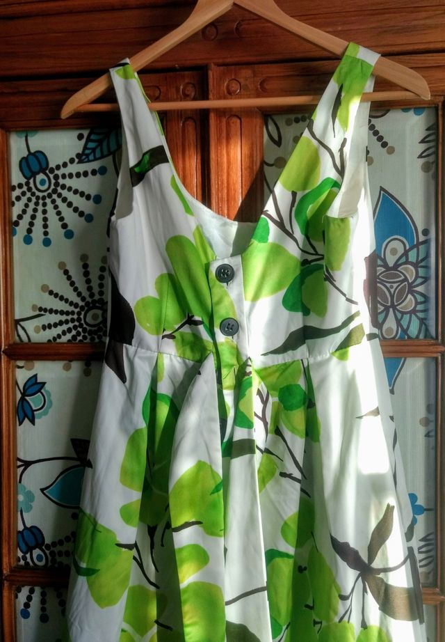 Vestido Zara Basic, M, ligero, vistoso, optimista