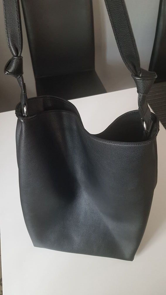 bolso piel negro pull&bear