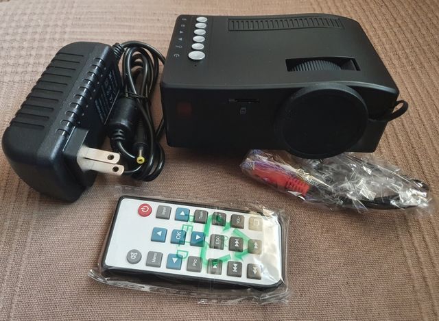 MINI PROYECTOR LED