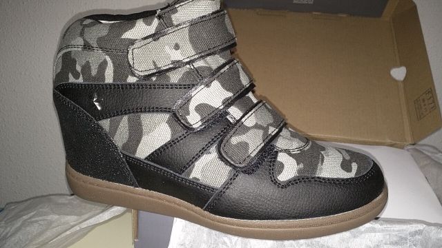 Skechers - zapatillas cuña a estrenar