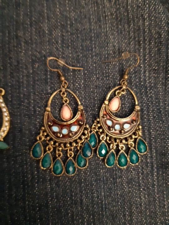 Pendientes mujer diseño estilosos