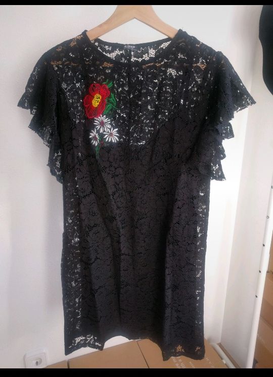 Vestido encaje Zara