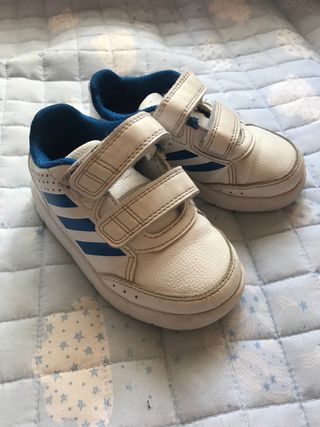 Zapatillas niño Adidas 23 de segunda mano por 6 EUR en Molino de ... مباخر كرستال Zapatillas niño Adidas 23 de segunda mano por 6 EUR en Molino de ... مباخر كرستال