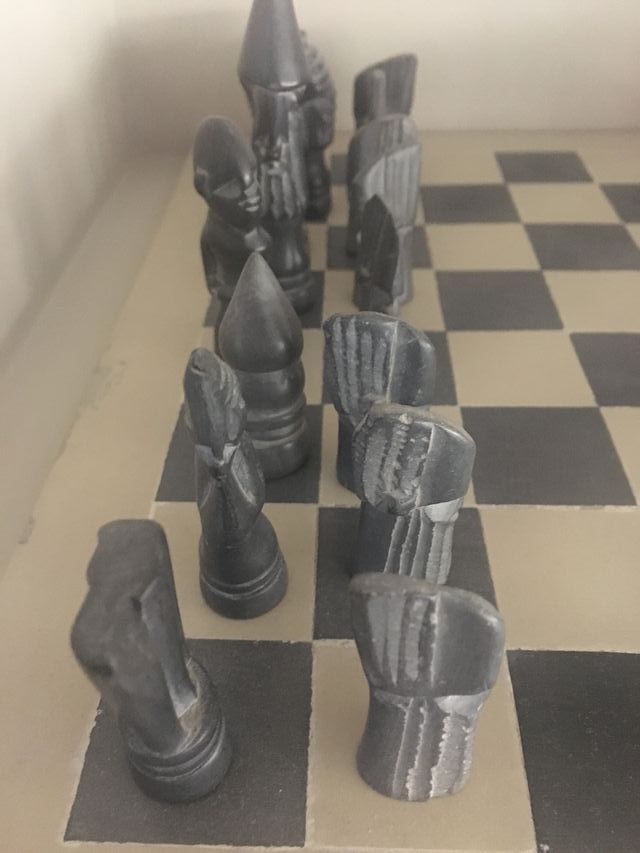 AJEDREZ ETNICO TALLADO EN PIEDRA