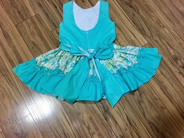 Vestido niña Marta Y Paula T6 ( da talla)