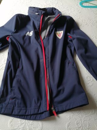 chubasquero new balance chubasquero new balance