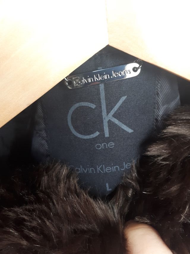 OFERTÓN! Parka Calvin Klein en buen estado