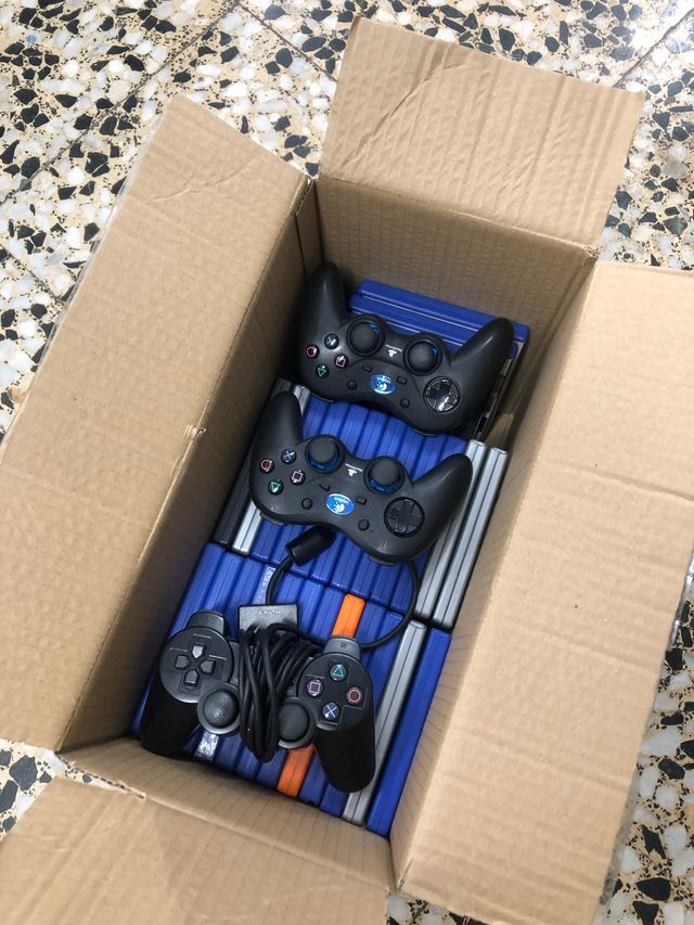 PLAYSTATION 2, GIOCHI, CONTROLLER E SCHEDE DI MEMORIA