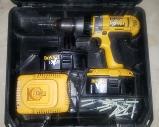 precio taladro dewalt 12 voltios