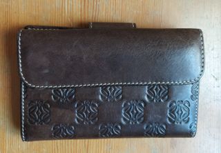 Cartera LOEWE de mujer de segunda mano por 185 EUR en Valencia en WALLAPOP