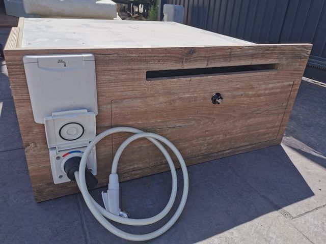 Cajon Camper Maletero