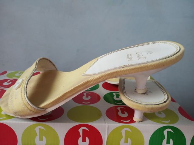 Sandalias ZARA tejanas