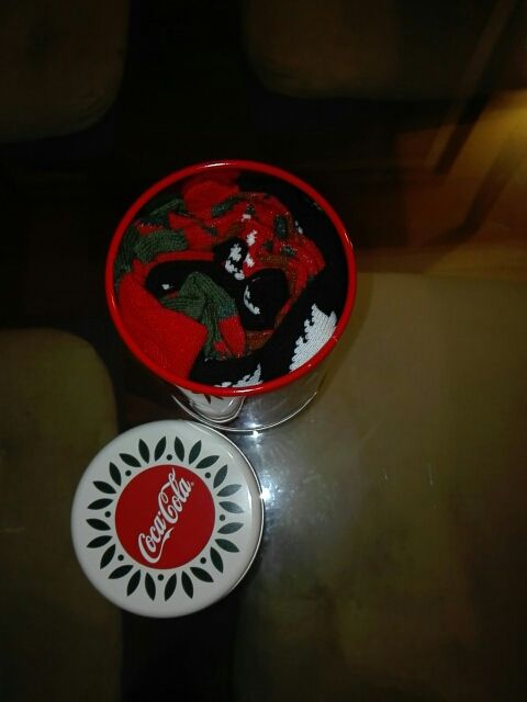 Lata Coca-Cola calcetines