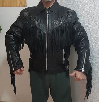 Chaqueta motera con flecos hombre. NUEVA. de segunda mano por 280 EUR en  Valencia en WALLAPOP