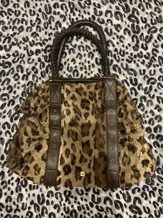 Bolso Pequeño Animal Print Purificacion Garcia de segunda mano por 20 EUR  en Valladolid en WALLAPOP