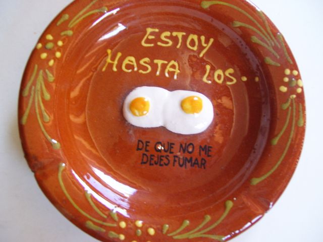 CENICERO GRACIOSO HUEVOS NUEVO