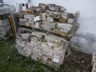 LADRILLO REFRACTARIO de segunda mano por 1 € en Belascoáin en WALLAPOP