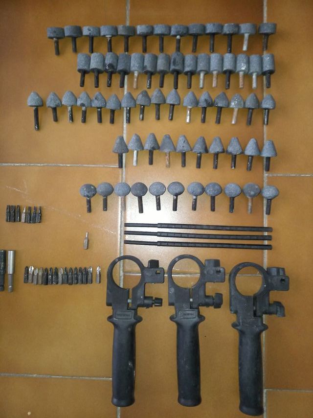 PIEDRAS DE ESMERIL Y MAS... A 1 €