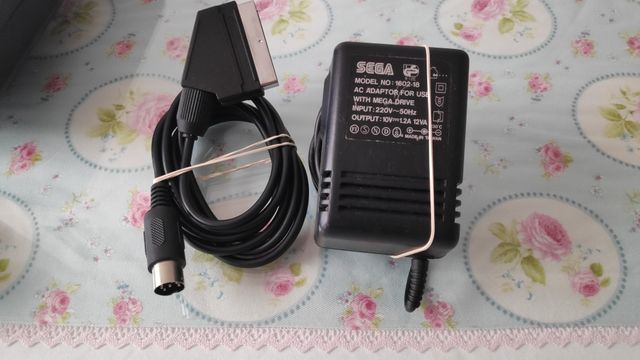 SEGA MEGA DRIVE COMPLETO, CAVI, 2 CONTROLLI E SET