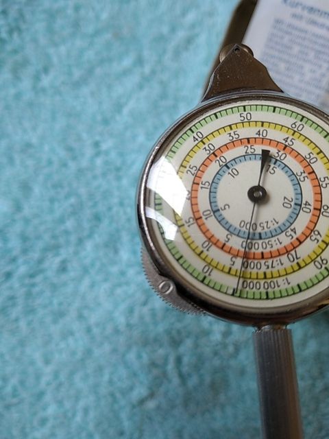 CURVIMETRO ALEMÁN CON BRÚJULA INCORPORADA