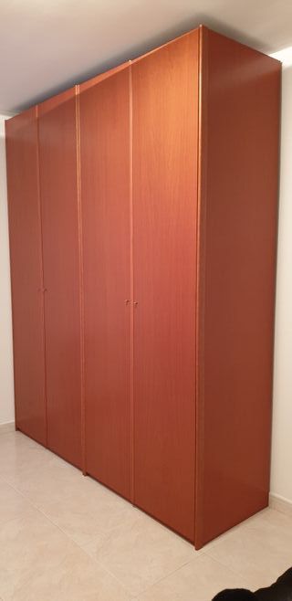 Armario 240 cm de alto de segunda mano en WALLAPOP