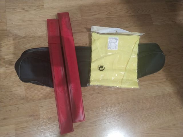 kit emergencia para coche, chaleco y triangulos