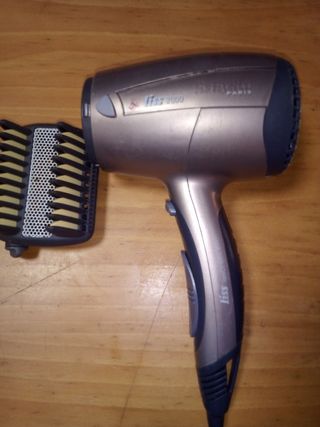 Secador de pelo de segunda mano en Rubí en WALLAPOP Secador de pelo de segunda mano en Rubí en WALLAPOP