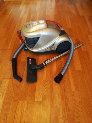 Aspiradora de agua Polti Lecologico de segunda mano por 70 EUR en Oviedo en  WALLAPOP