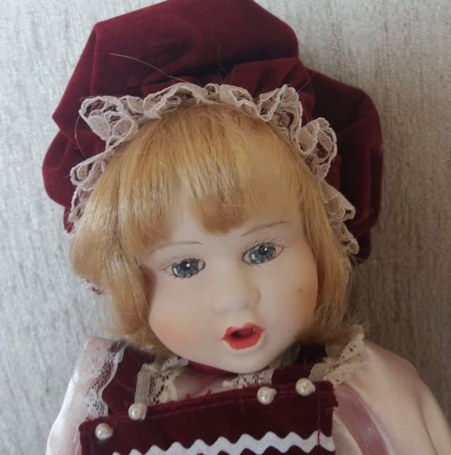 Muñeco porcelana NUEVO.Años 80